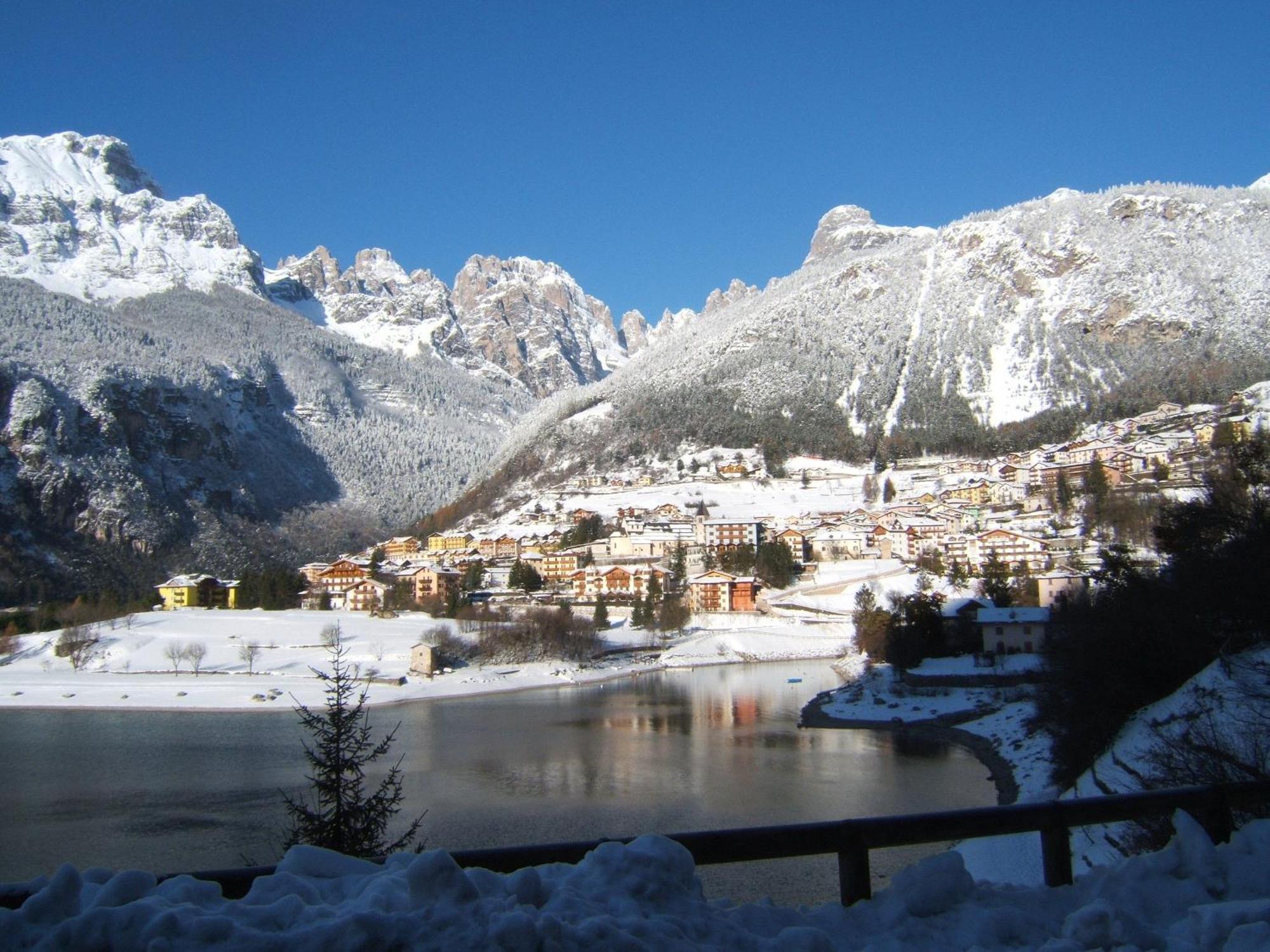 Hotel Zurigo Molveno Exterior photo