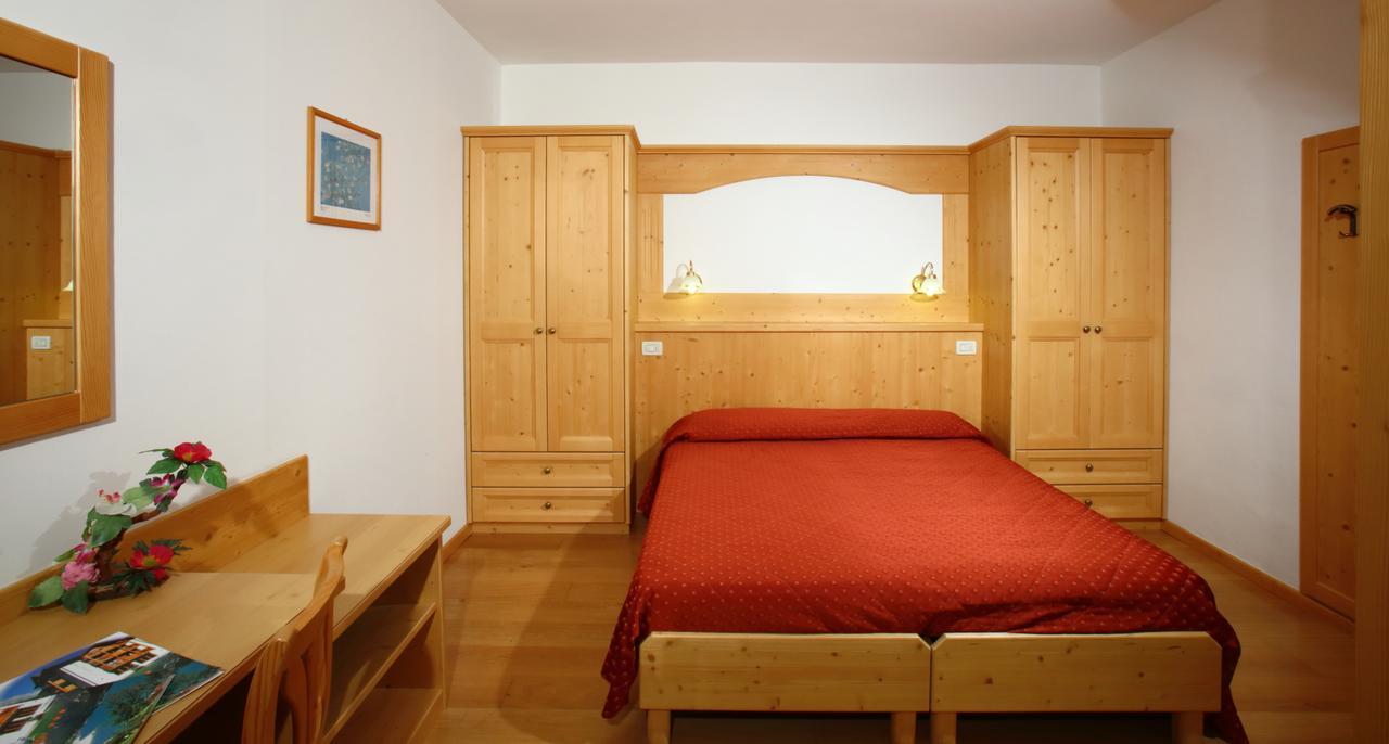 Hotel Zurigo Molveno Exterior photo