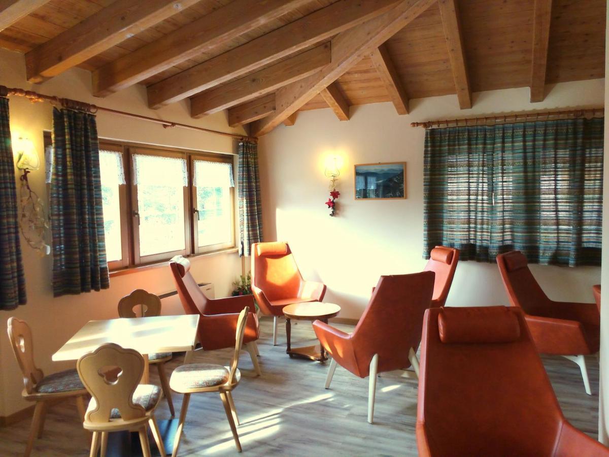 Hotel Zurigo Molveno Exterior photo